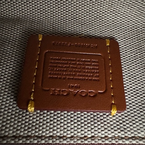 Coach 1941 Rogue 17 Primrose - Picture 10 of 12